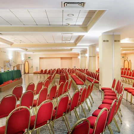 Hotell Capital 4*